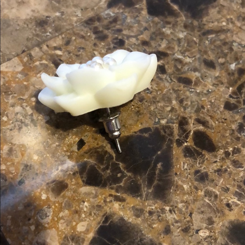 Hand Painted Boho White Camellia - Picture 4 of 4
